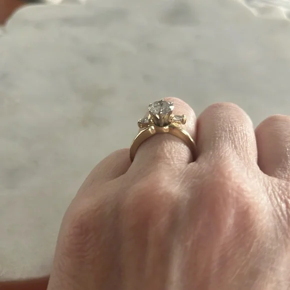 COPY - Engagement/wedding ring size 5 - Picture 2 of 7